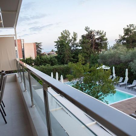 8 Boutique Suites Nea Poteidaia Zewnętrze zdjęcie