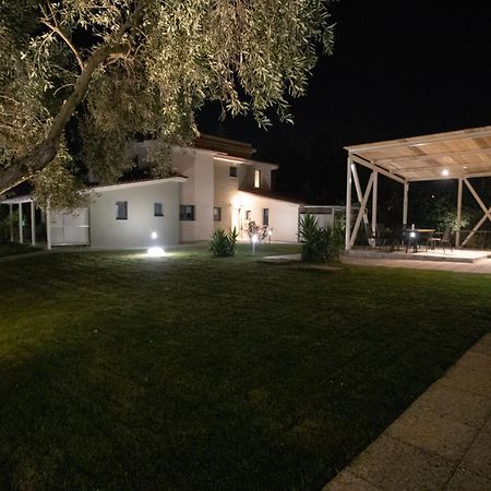 8 Boutique Suites Nea Poteidaia Zewnętrze zdjęcie