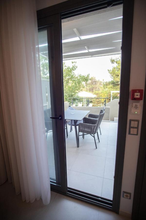 8 Boutique Suites Nea Poteidaia Zewnętrze zdjęcie