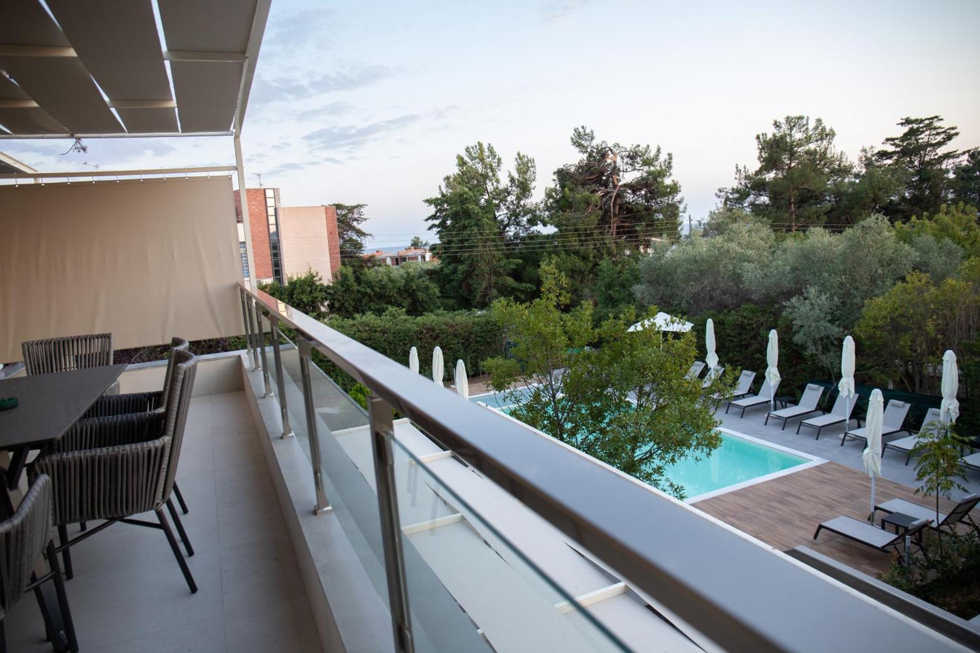 8 Boutique Suites Nea Poteidaia Zewnętrze zdjęcie
