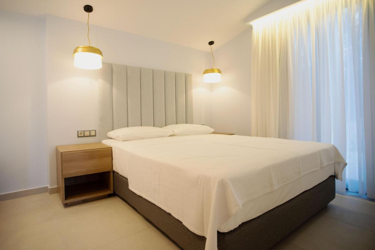 8 Boutique Suites Nea Poteidaia Zewnętrze zdjęcie