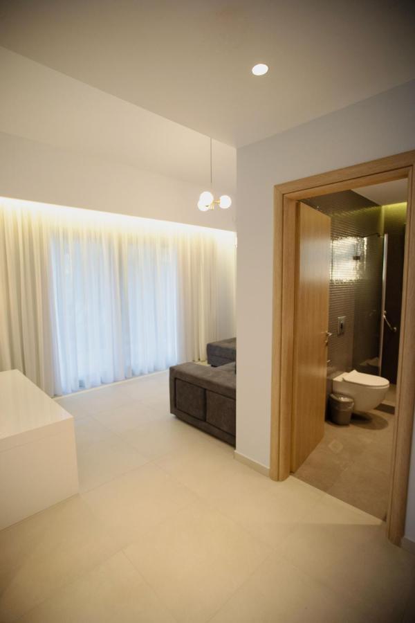 8 Boutique Suites Nea Poteidaia Zewnętrze zdjęcie