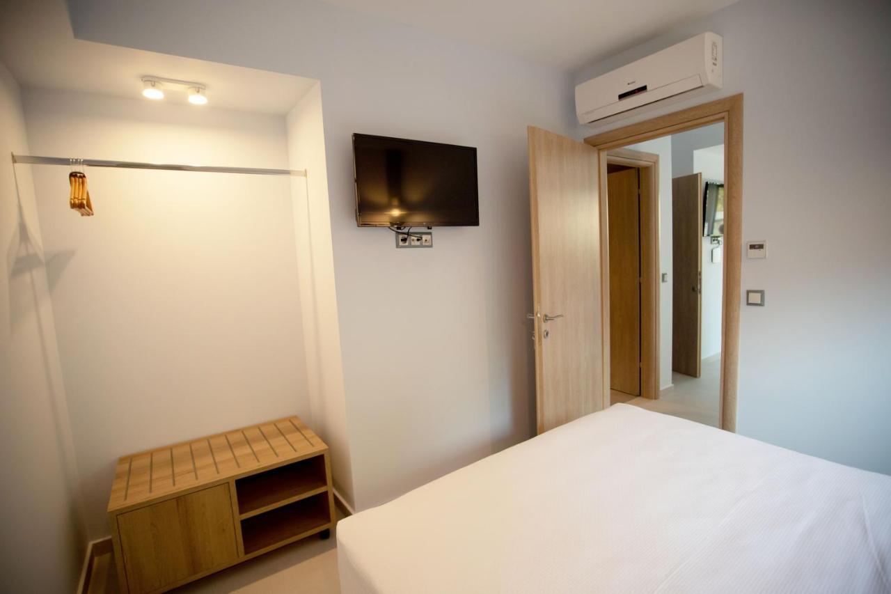 8 Boutique Suites Nea Poteidaia Zewnętrze zdjęcie