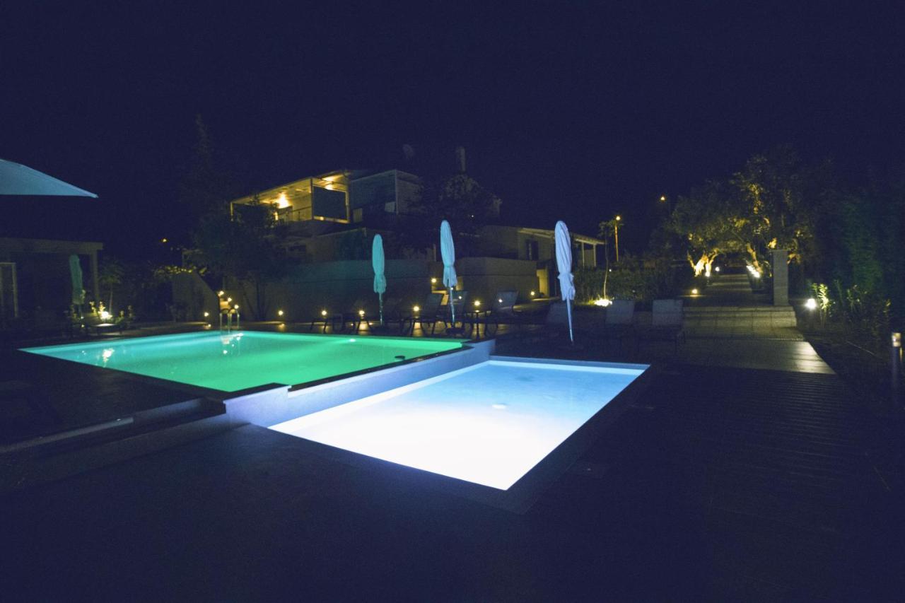 8 Boutique Suites Nea Poteidaia Zewnętrze zdjęcie
